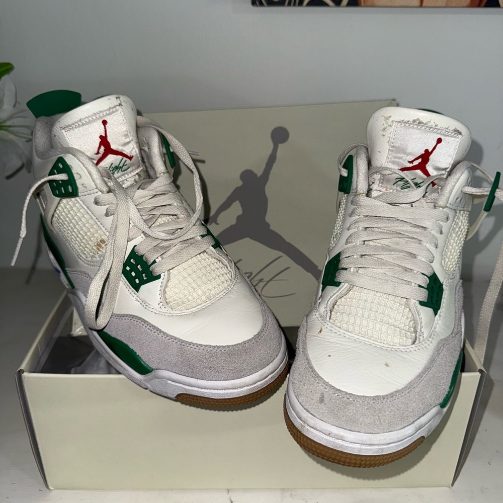 Nike SB X Jordan 4 PINE GREEN Retro sneakers AUTH 8.5 men’s 10 women’s